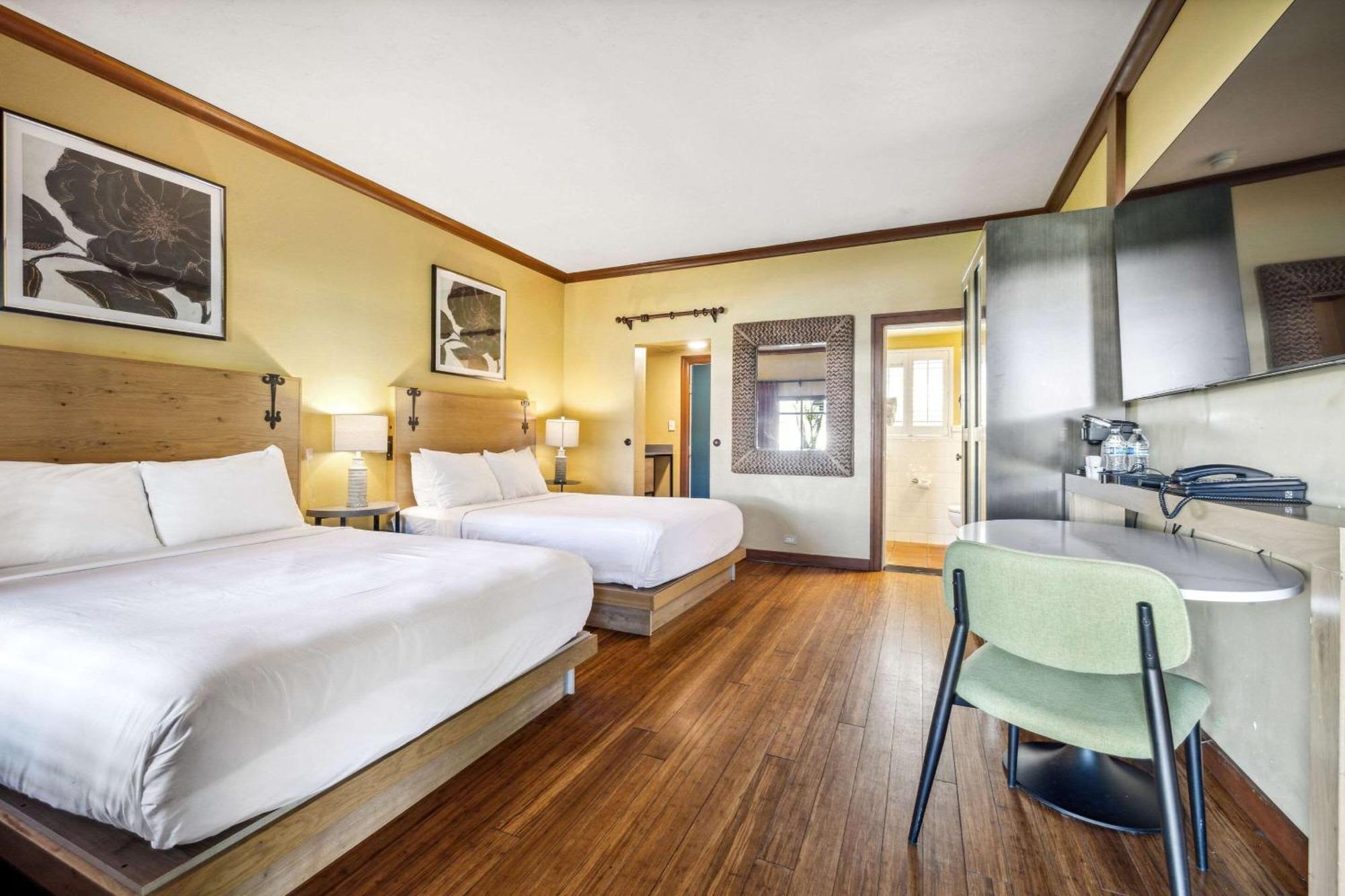 Inn Marin And Suites, Ascend Hotel Collection Новато Екстер'єр фото